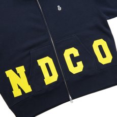 画像2: NAME LOGO BOX ZIP HOODIE(NAVY) (2)